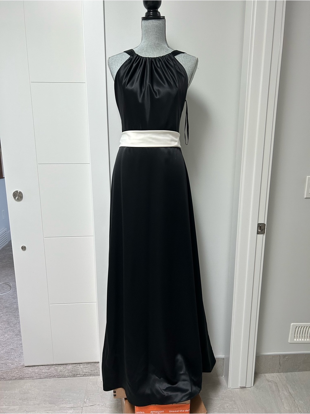 Black Evening Gown with Ivory Sash size 6 like new